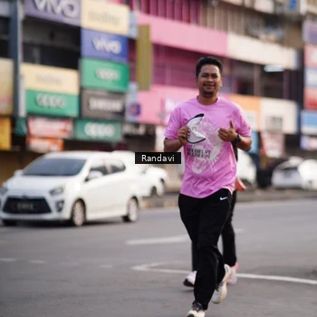 Runner Photo 8819474