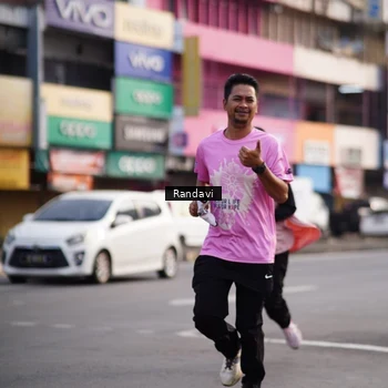 Runner Photo 8819475