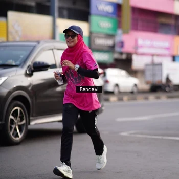 Runner Photo 8819480