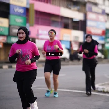 Runner Photo 8819500
