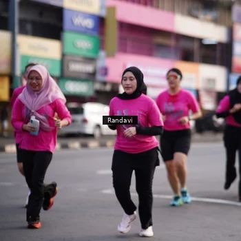 Runner Photo 8819504