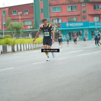 Runner Photo 8819515