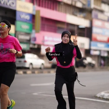Runner Photo 8819516