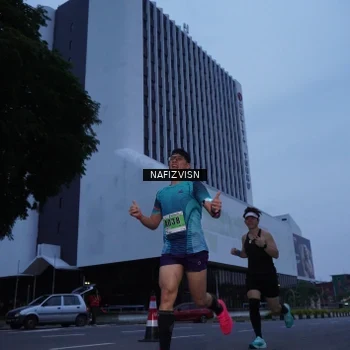 Runner Photo 8819518