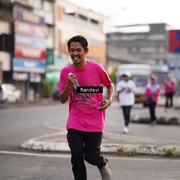 Runner Photo 8819565