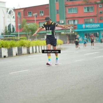 Runner Photo 8819576
