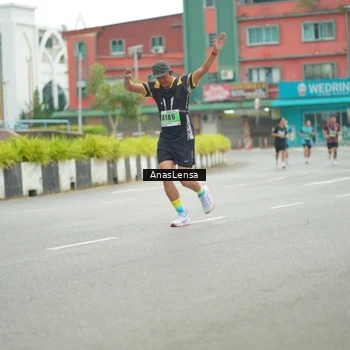 Runner Photo 8819578