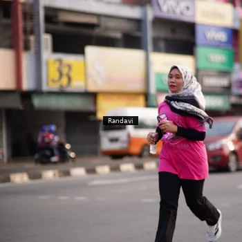 Runner Photo 8819654