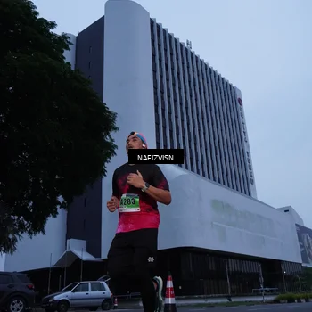 Runner Photo 8819691