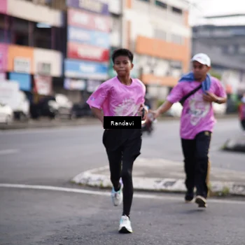 Runner Photo 8819704