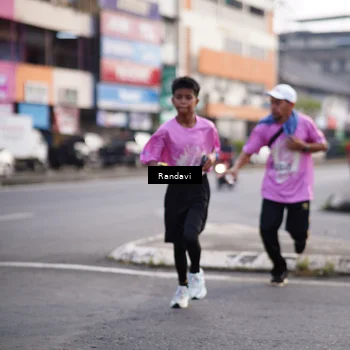 Runner Photo 8819707