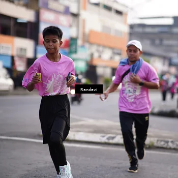 Runner Photo 8819711