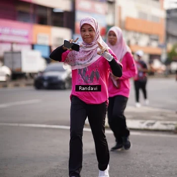 Runner Photo 8819730