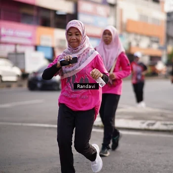 Runner Photo 8819736