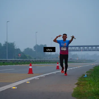 Runner Photo 8819800