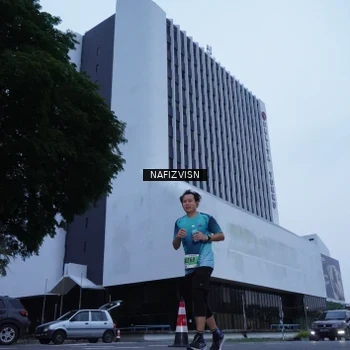 Runner Photo 8819831
