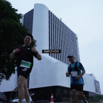 Runner Photo 8819873