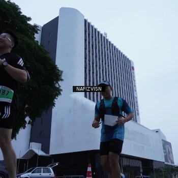 Runner Photo 8819884