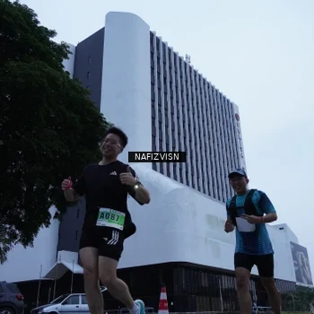 Runner Photo 8819890
