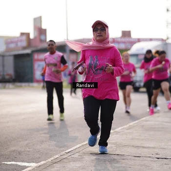 Runner Photo 8819908