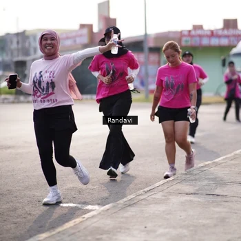 Runner Photo 8819918