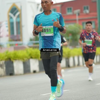 Runner Photo 8819919