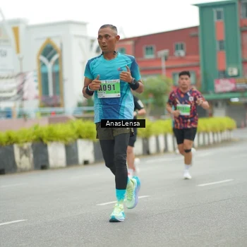 Runner Photo 8819922