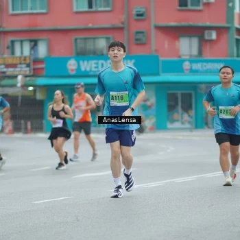 Runner Photo 8819925