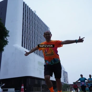 Runner Photo 8819941