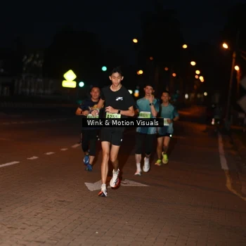 Runner Photo 8820001