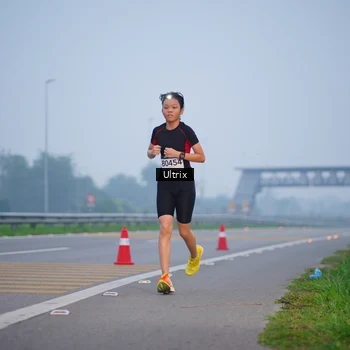 Runner Photo 8820003