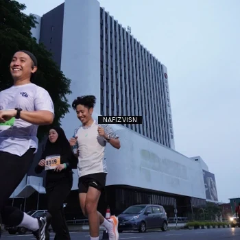 Runner Photo 8820006