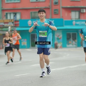 Runner Photo 8820020