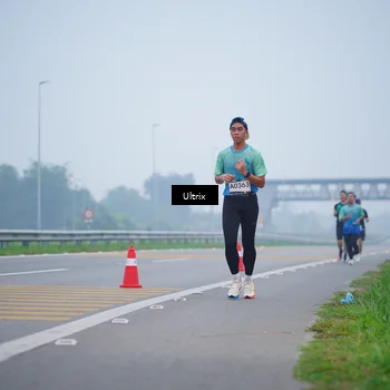Runner Photo 8820023