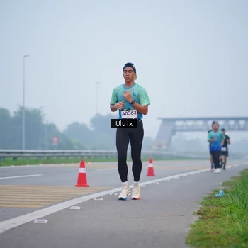 Runner Photo 8820032
