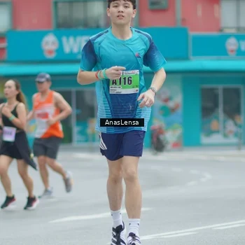 Runner Photo 8820035