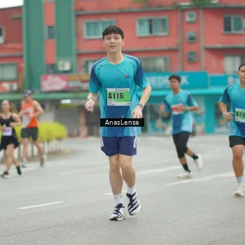 Runner Photo 8820081