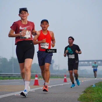 Runner Photo 8820094