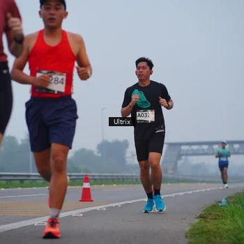 Runner Photo 8820102
