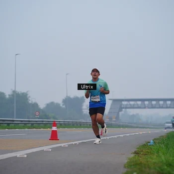 Runner Photo 8820111