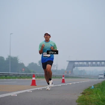 Runner Photo 8820112