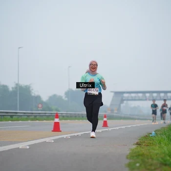 Runner Photo 8820123