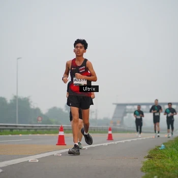 Runner Photo 8820153