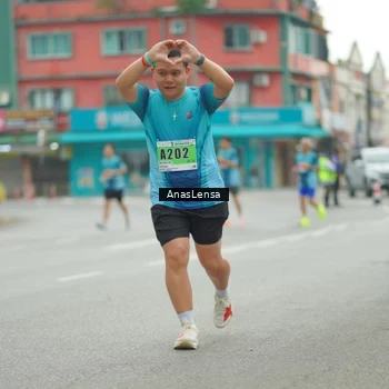 Runner Photo 8820168