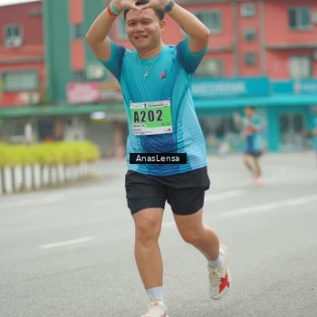 Runner Photo 8820170