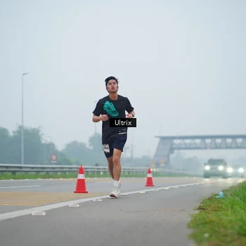 Runner Photo 8820191