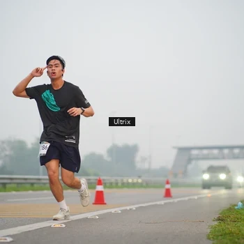 Runner Photo 8820200
