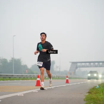 Runner Photo 8820202