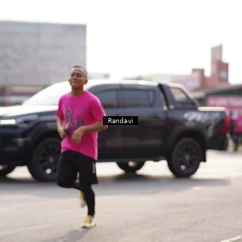 Runner Photo 8820206