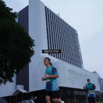 Runner Photo 8820210